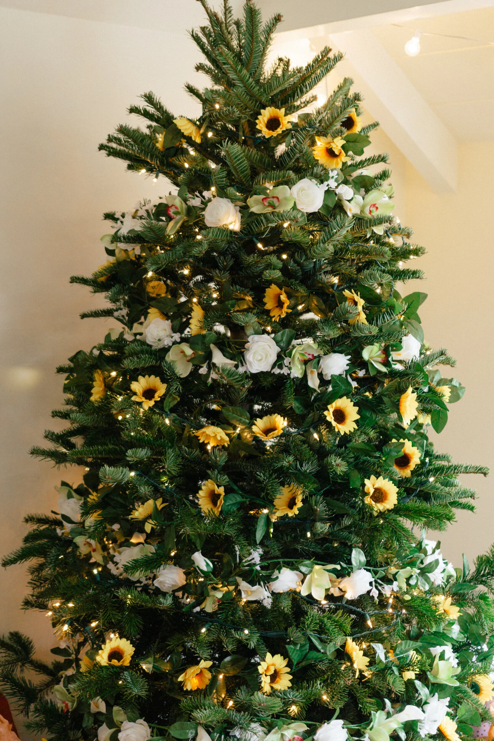 Sunflower cheap christmas tree